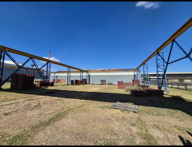 3,000M² INDUSTRIAL YARD TO LET IN ROODEKOP
